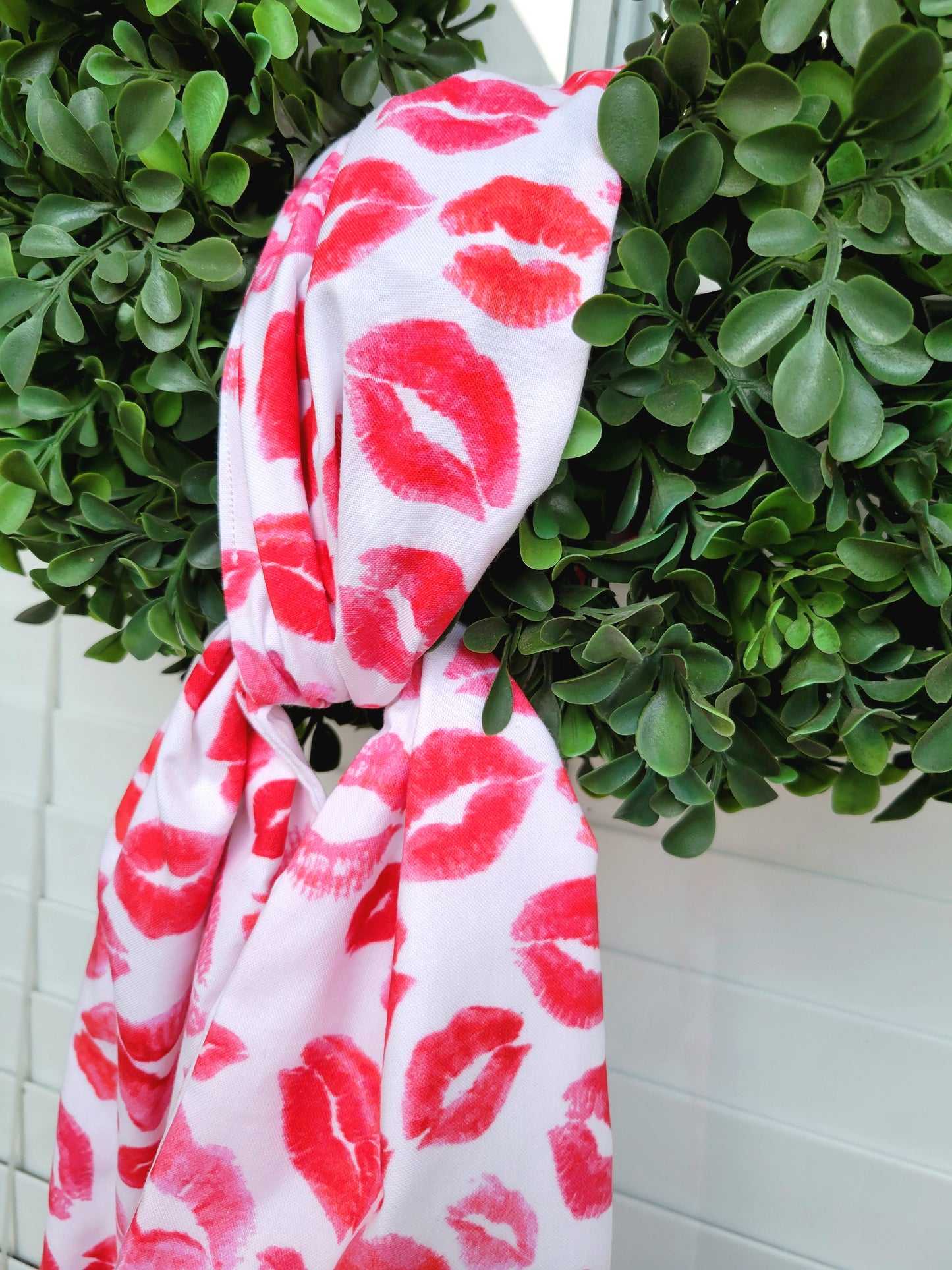 Valentines Lips Wreath Sash