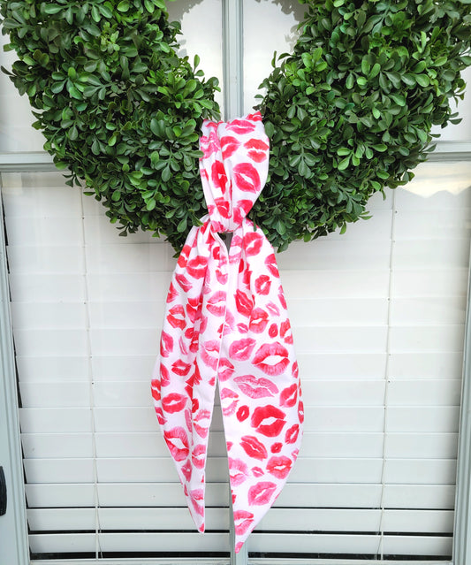 Valentines Lips Wreath Sash